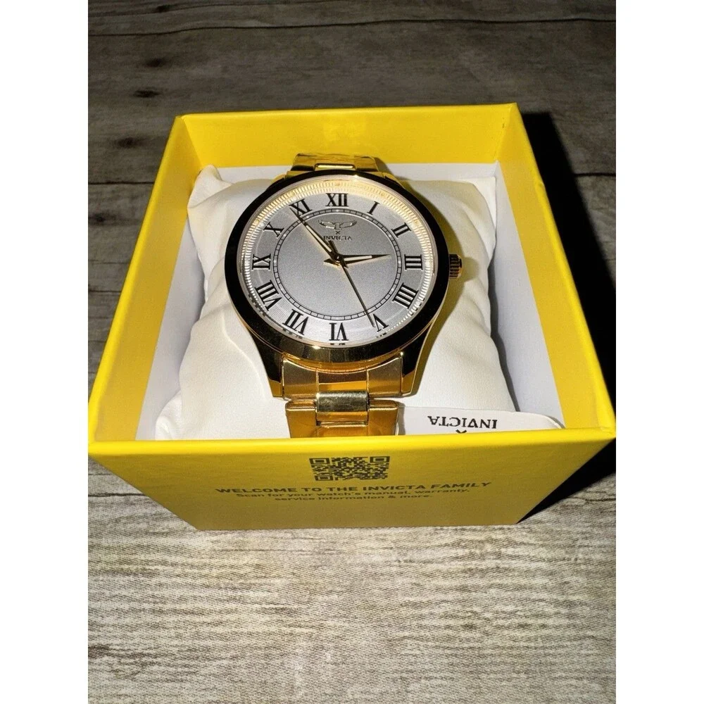 Mens Invicta Specialty I 42mm Gold Stainless Steele Band. New In Box Nice Watch